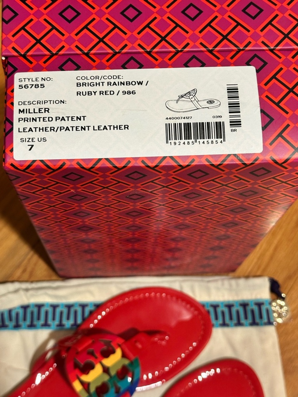 Tory Burch Miller Rainbow Logo Sandals Ruby Red Patent Leather Size 7 Brand New - Picture 3 of 4